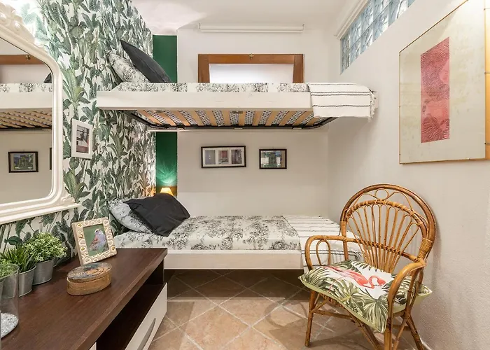 Marina House 度假居 *