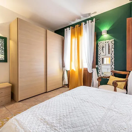 Marina House Дом отдыха *