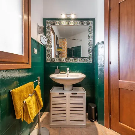 Marina House Вилласимиус