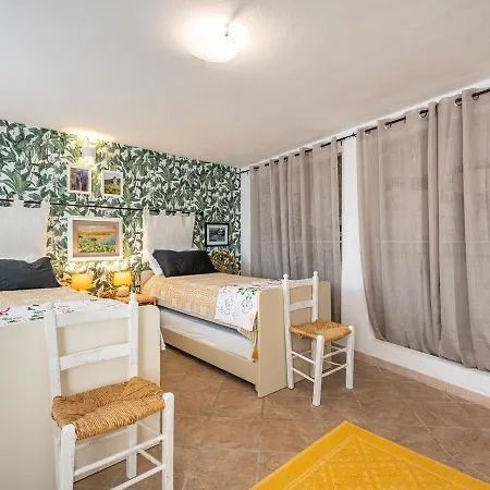 Marina House Дом отдыха Вилласимиус