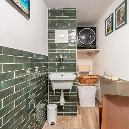 Marina House Вилласимиус