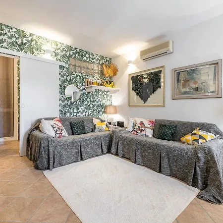 Дом отдыха Marina House